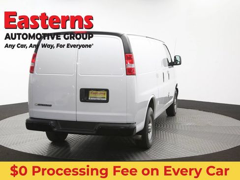 Used 2021 Chevrolet Express 2500 RWD image 31