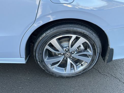 Used 2023 Honda Odyssey Touring image 25