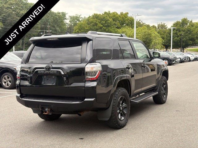 Used 2023 Toyota 4Runner SR5 Premium w/ Moonroof Package AWD/4WD image 6
