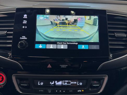 Used 2020 Honda Pilot Elite image 17