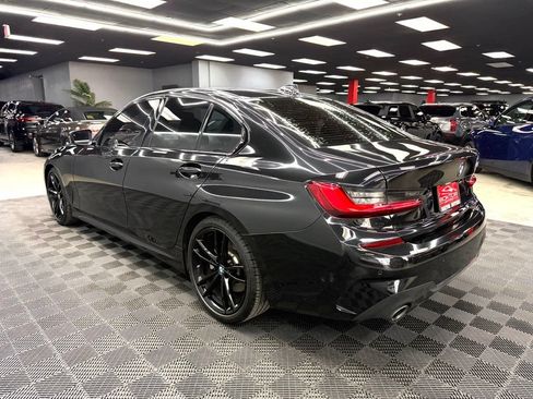 Used 2020 BMW 330i Sedan w/ M Sport Package RWD image 11