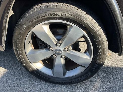 Used 2016 Jeep Grand Cherokee Overland image 11