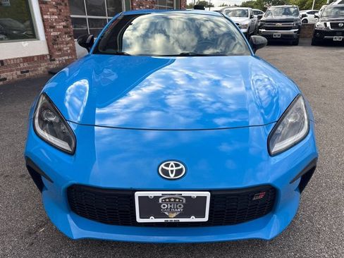 Used 2022 Toyota GR86 Premium w/ ALL Weather Mat Package (TMS) RWD image 2
