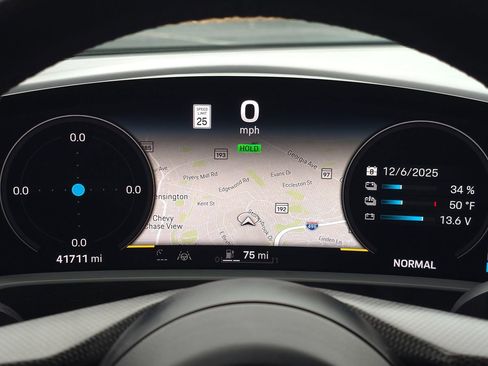 Used 2020 Porsche Taycan Turbo image 36