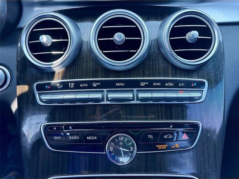 Used 2018 Mercedes-Benz C 300 Sedan image 16
