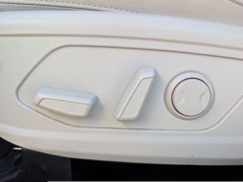 Used 2022 Kia Sorento SX image 16