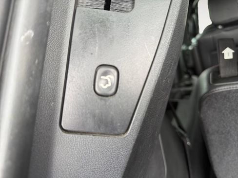 Used 2017 Dodge Grand Caravan GT FWD image 6