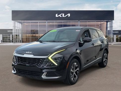 Certified 2024 Kia Sportage EX FWD image 3