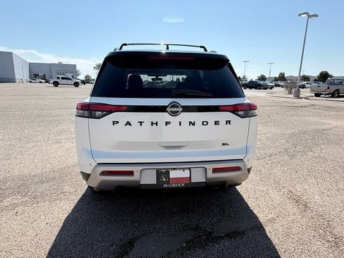 Used 2024 Nissan Pathfinder SL w/ SL Premium Package FWD image 7