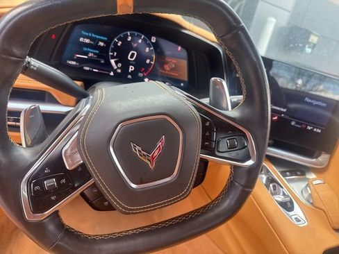 Used 2021 Chevrolet Corvette Stingray Premium Conv w/ Z51 Performance Package image 6