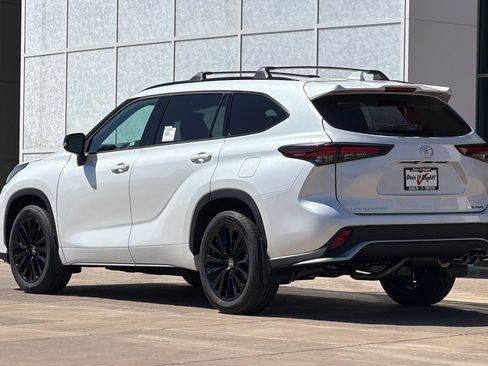 New 2026 Toyota Highlander XSE AWD/4WD image 6