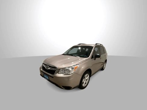 Used 2015 Subaru Forester 2.5i w/ Alloy Wheel Package image 4