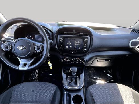 Used 2021 Kia Soul LX FWD image 14