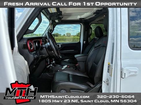 Used 2023 Jeep Wrangler Unlimited Rubicon w/ LED Lighting Group AWD/4WD image 9