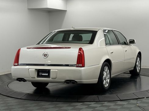 Used 2011 Cadillac DTS image 6
