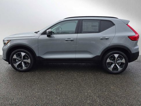 New 2026 Volvo XC40 B5 Plus w/ Protection Package Premier image 6