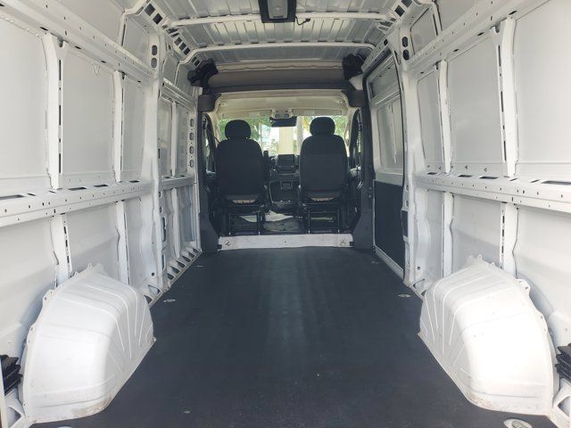 Used 2025 RAM ProMaster 2500 w/ Convenience Group FWD image 8