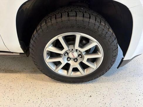 Used 2020 GMC Yukon Denali AWD/4WD image 12