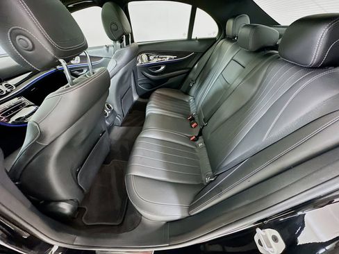 Used 2023 Mercedes-Benz E 350 4MATIC Sedan image 27