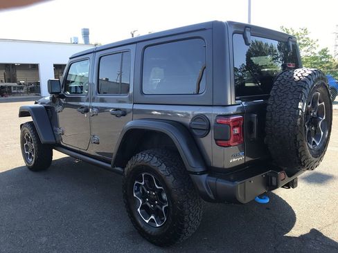 Used 2023 Jeep Wrangler Unlimited Rubicon 4xe w/ Cold Weather Group AWD/4WD image 3