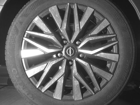 Used 2025 Nissan Altima 2.5 SV FWD image 18