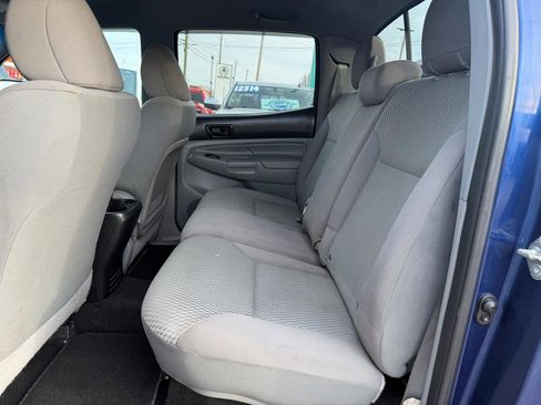 Used 2014 Toyota Tacoma 4x4 Double Cab w/ SR5 Package image 19