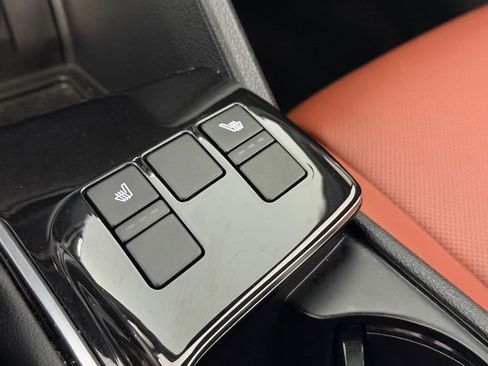 Used 2023 Kia Sportage SX image 19