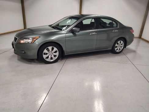 Used 2010 Honda Accord EX-L image 4
