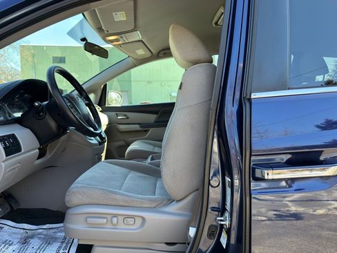 Used 2016 Honda Odyssey SE image 10