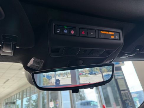 Used 2024 Chevrolet Corvette Stingray Coupe w/ Z51 Performance Package image 19