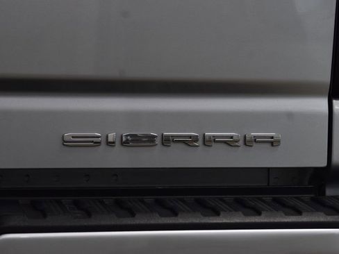 Used 2022 GMC Sierra 3500 Denali w/ Denali Ultimate Package image 24