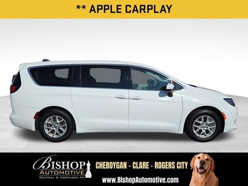 Used 2023 Chrysler Voyager LX FWD image 15