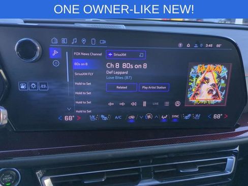 Used 2025 Chevrolet Traverse RS image 15