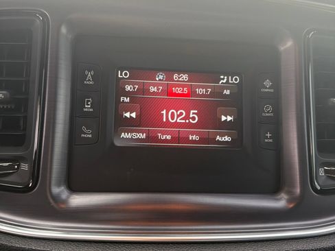 Used 2016 Dodge Challenger SXT RWD image 8