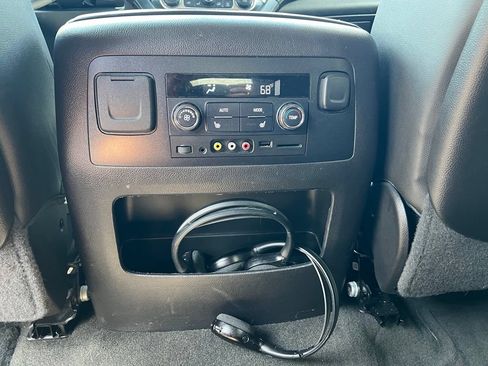 Used 2016 Chevrolet Tahoe LTZ AWD/4WD image 24