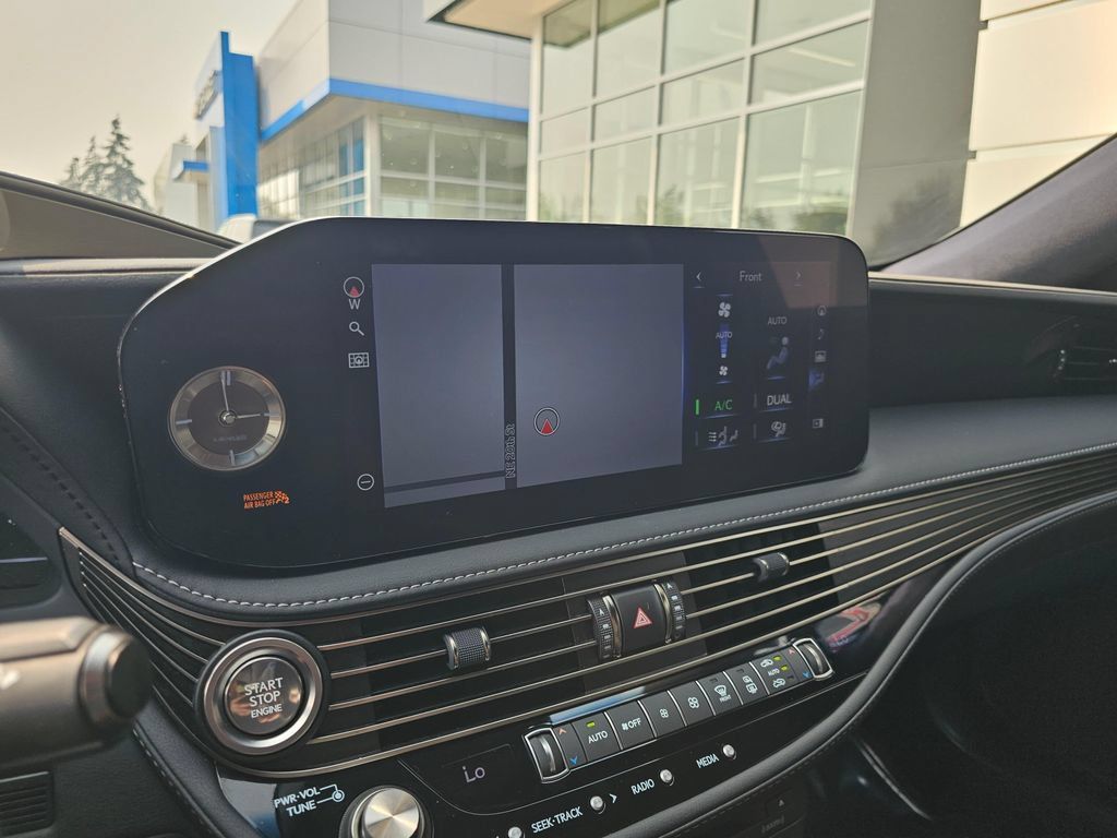 Used 2021 Lexus LS 500 AWD w/ Interior Upgrade Package image 28