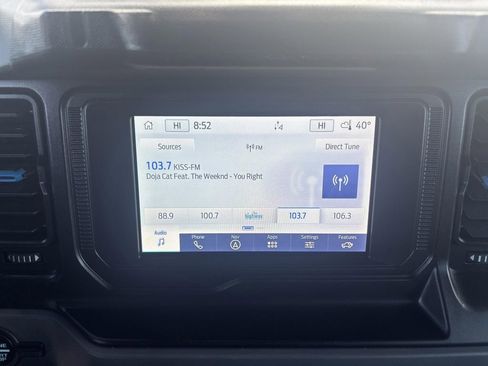 Used 2022 Ford Bronco Black Diamond image 18