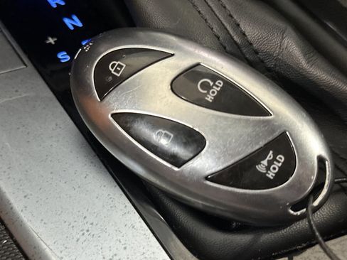 Used 2024 Hyundai Elantra SEL FWD image 25