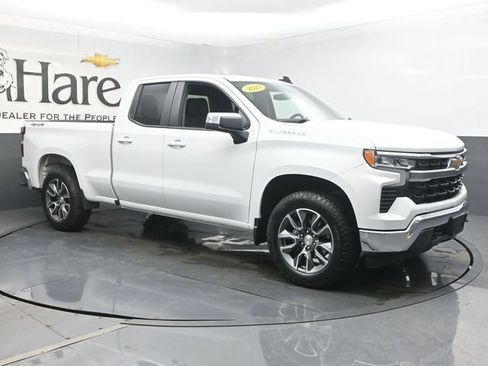 Used 2023 Chevrolet Silverado 1500 LT AWD/4WD image 6
