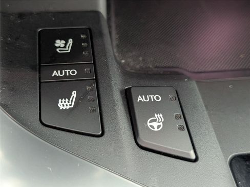 Used 2024 Lexus LX 600 4WD w/ Appearance Package image 30