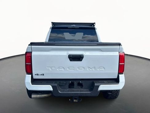 Used 2024 Toyota Tacoma SR5 AWD/4WD image 4