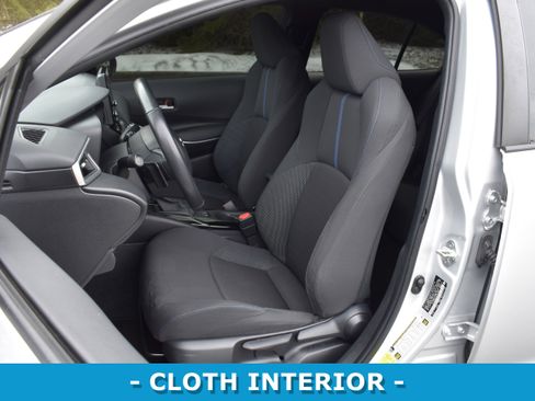 Used 2022 Toyota Corolla SE w/ Carpet Mat Package (TMS) image 8