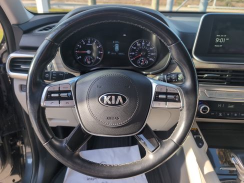 Used 2020 Kia Telluride EX w/ EX Premium Package image 18