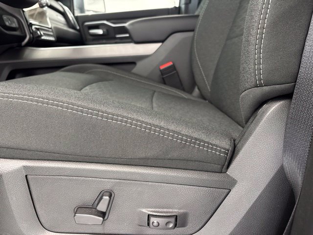New 2026 RAM 3500 Big Horn AWD/4WD image 13