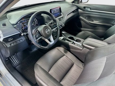 Used 2019 Nissan Altima 2.5 SV FWD image 15