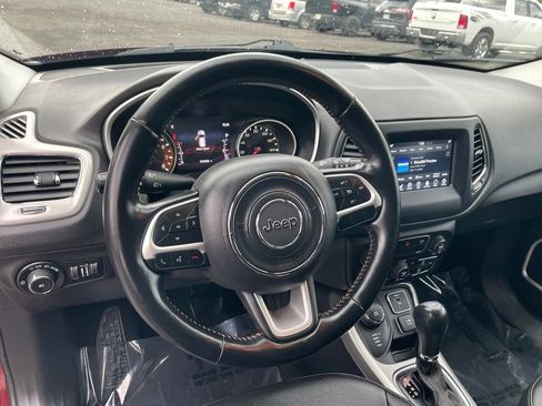 Used 2021 Jeep Compass Latitude w/ Convenience Group AWD/4WD image 12