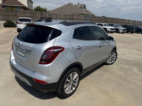 Used 2019 Buick Encore Preferred FWD image 5