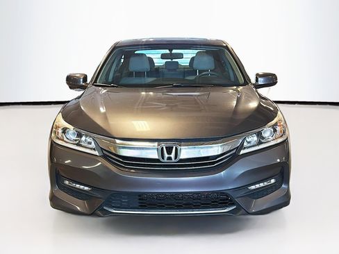 Used 2016 Honda Accord EX image 2