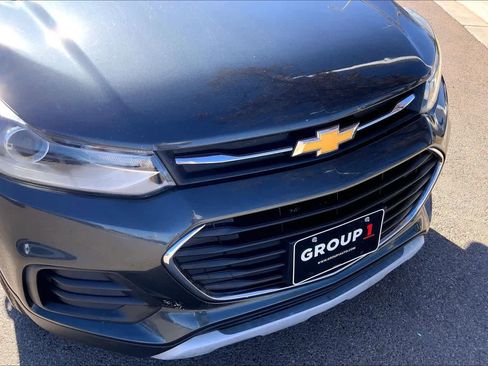 Used 2017 Chevrolet Trax LT w/ LT Convenience Package image 30