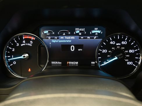 Used 2022 Ford F250 Lariat w/ Tremor Off-Road Package AWD/4WD image 27